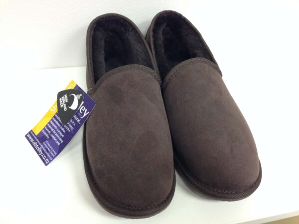 New Zealand made Montague sheepskin slippers