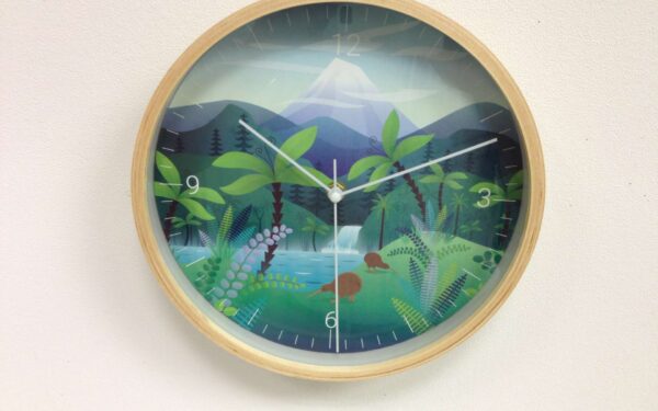 NZ Scenic Kiwi Clock